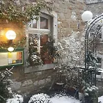 Gaestehaus By George بيت للعطل *