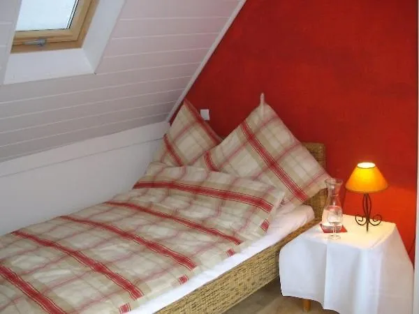 度假居 乔治旅馆 *